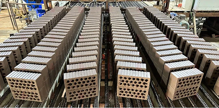 Машины для изготовления кирпича Из глины изготавливаемые кирпичи 1